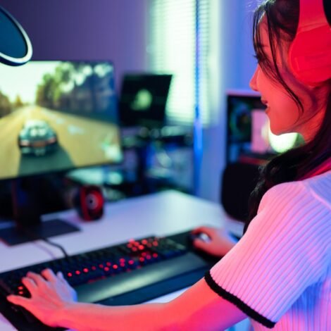 Upgrading Your Gaming Pc'S Gpu What Harwich Experts Recommend 1 Asian beautiful Esport woman gamer play online video game on computer.